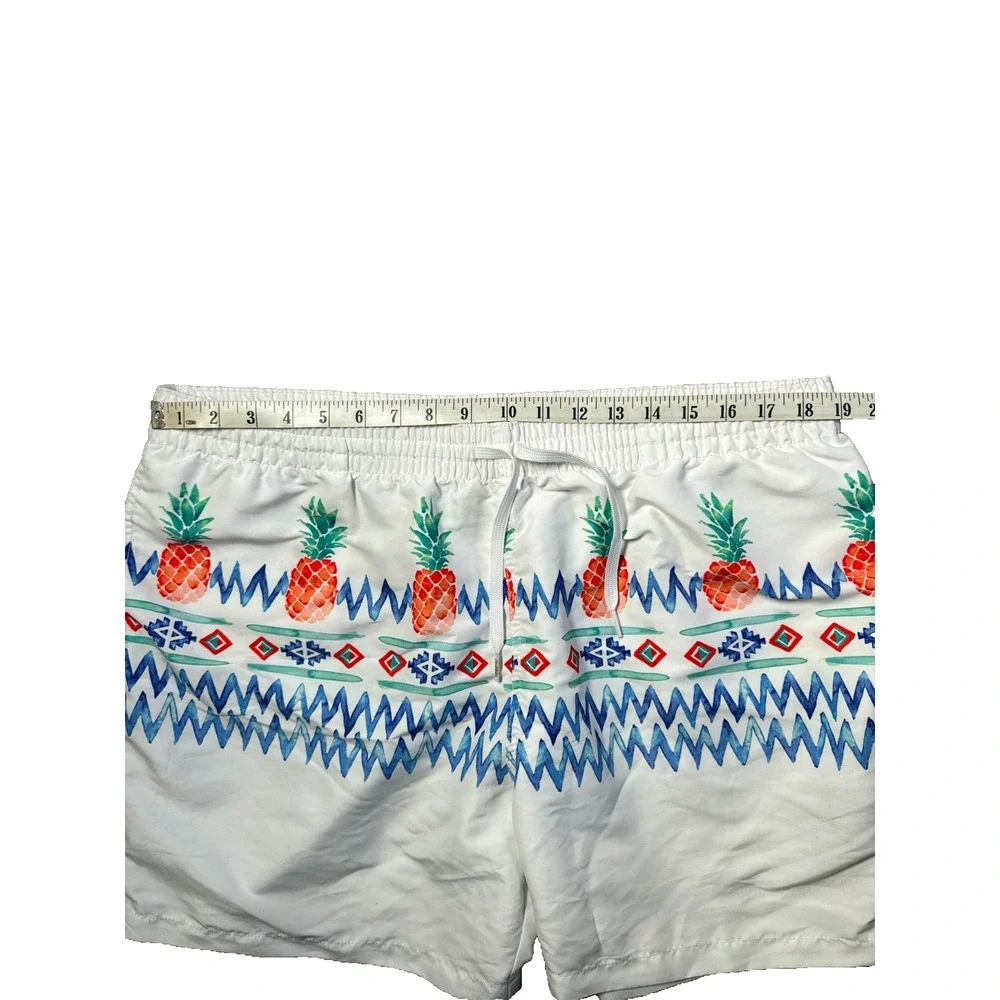 Chubbies Pineapple Swim Trunks XXL White Tropical Elastic Waist Lined Shorts